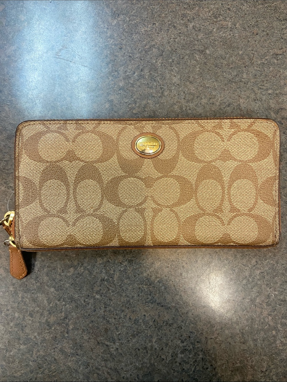 Coach Tan/Chestnut Signature Zip Wallet
